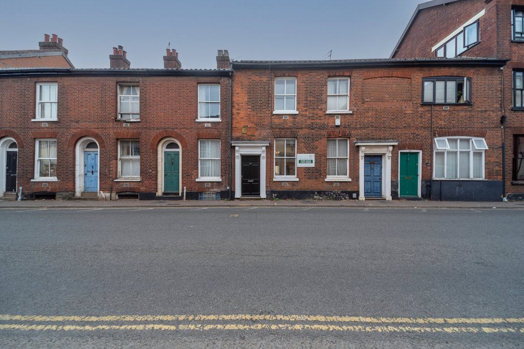 Property photo 1 of 15