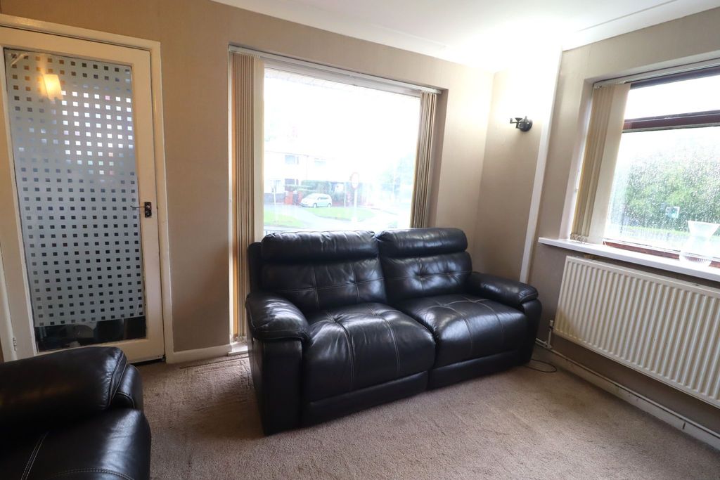 Property photo 3 of 11 Photograph 3