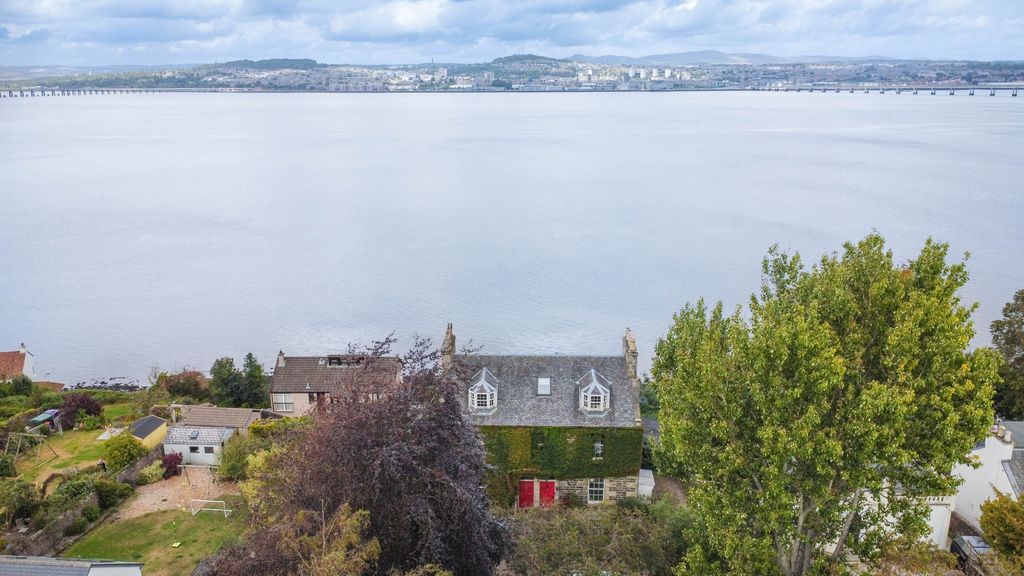 Property photo 3 of 19 Aerial View