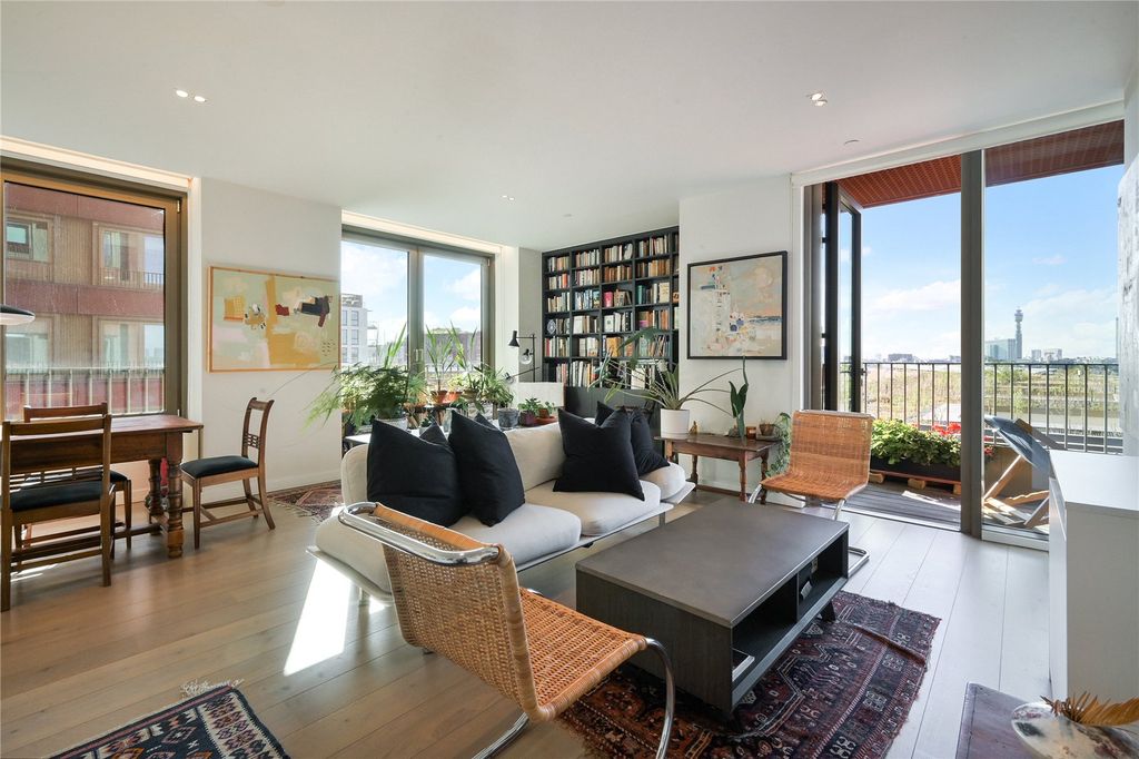 Property photo 1 of 16 Picture No. 10