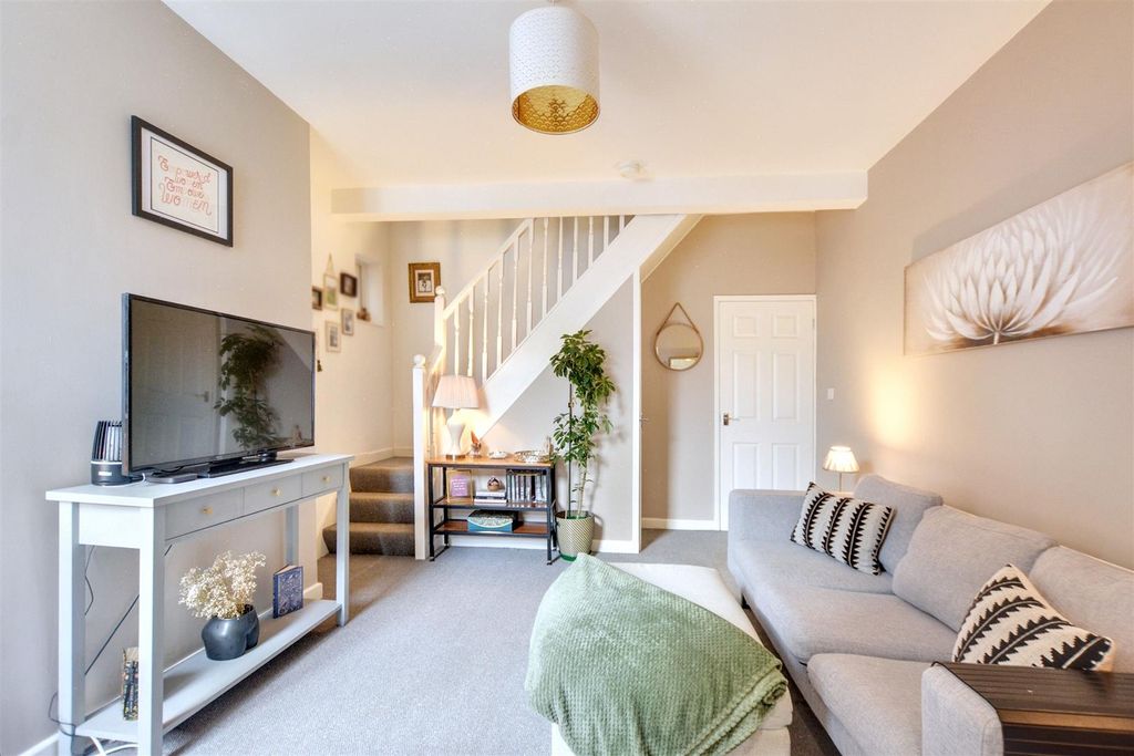 Property photo 2 of 19 Sitting Room/Lounge