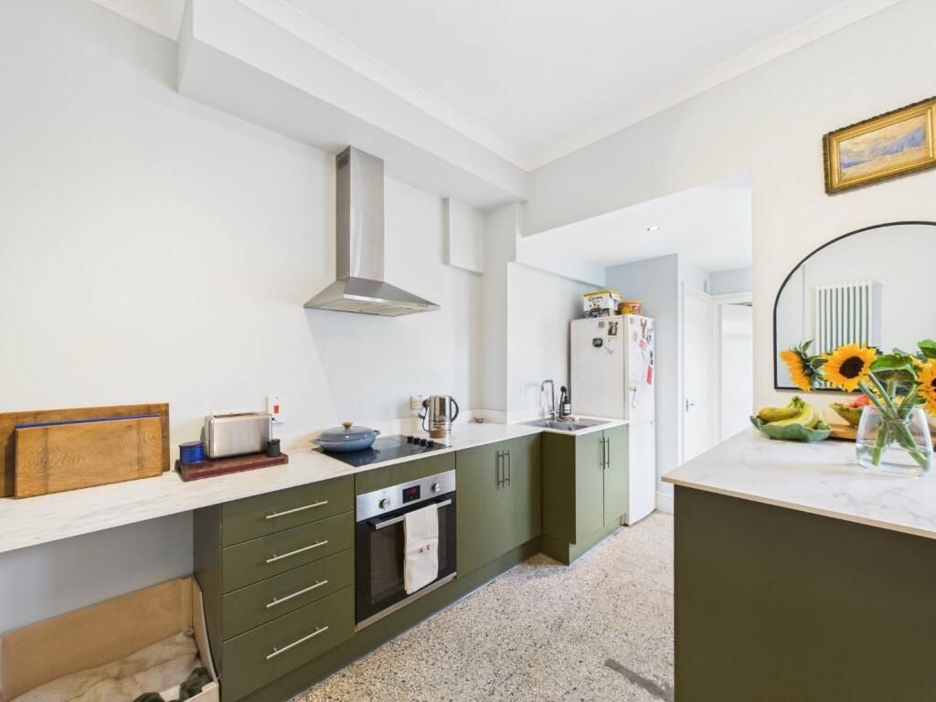 Property photo 1 of 3