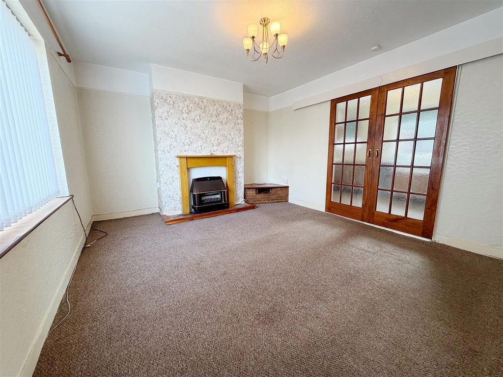 Property photo 2 of 15 Living Room