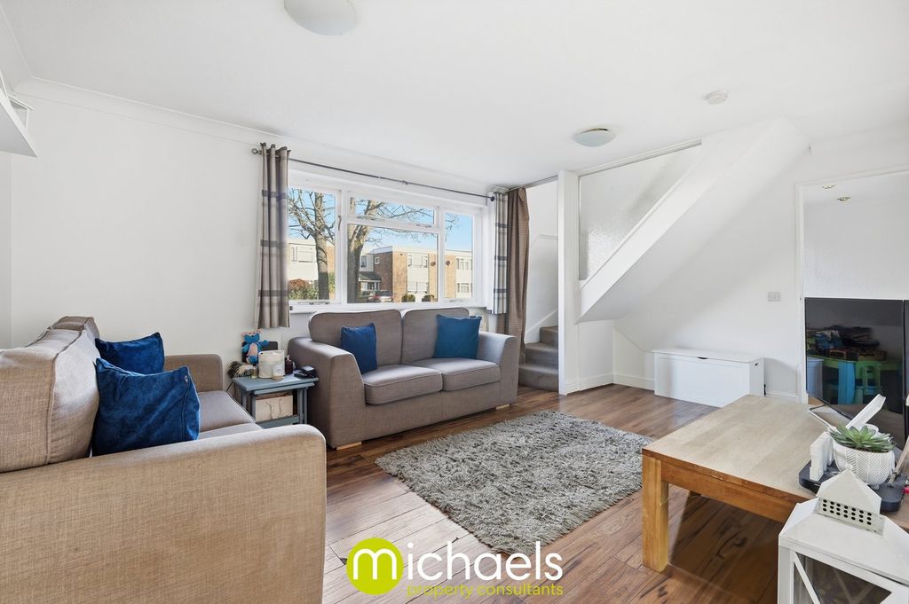 Property photo 2 of 20