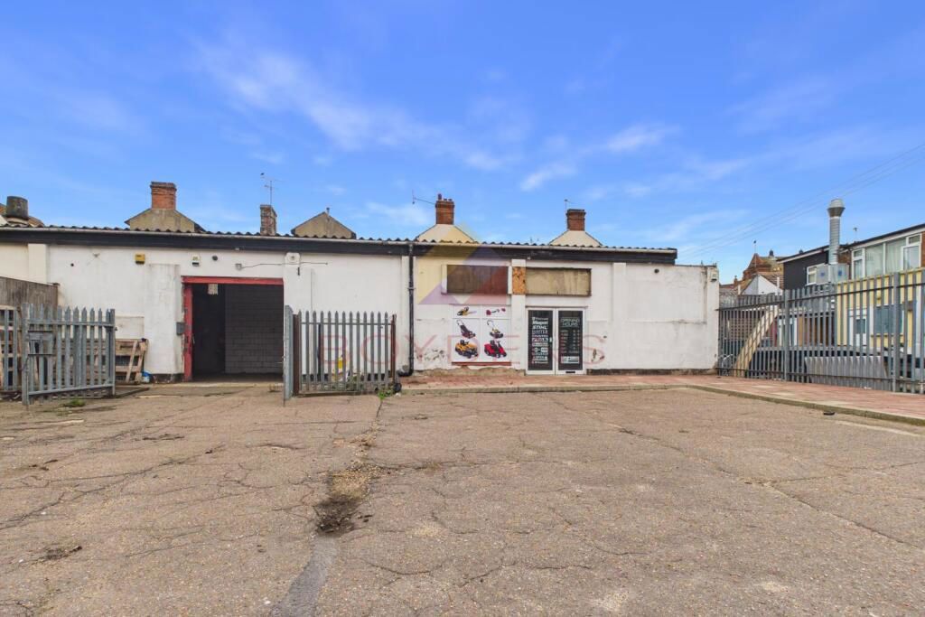 Property photo 2 of 10