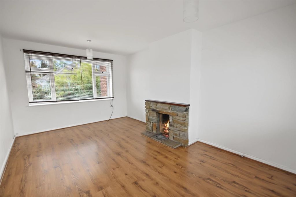 Property photo 2 of 8 Living Room