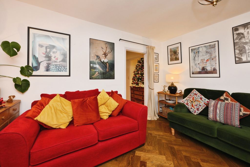 Property photo 3 of 20 Img_4080