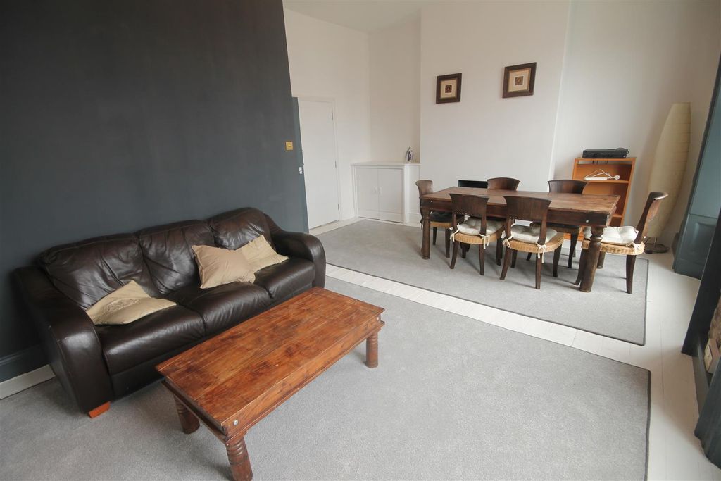 Property photo 2 of 8 1.Jpg