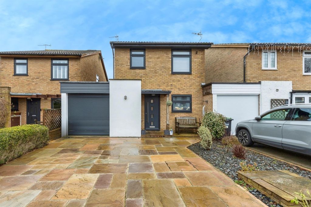 Property photo 1 of 20