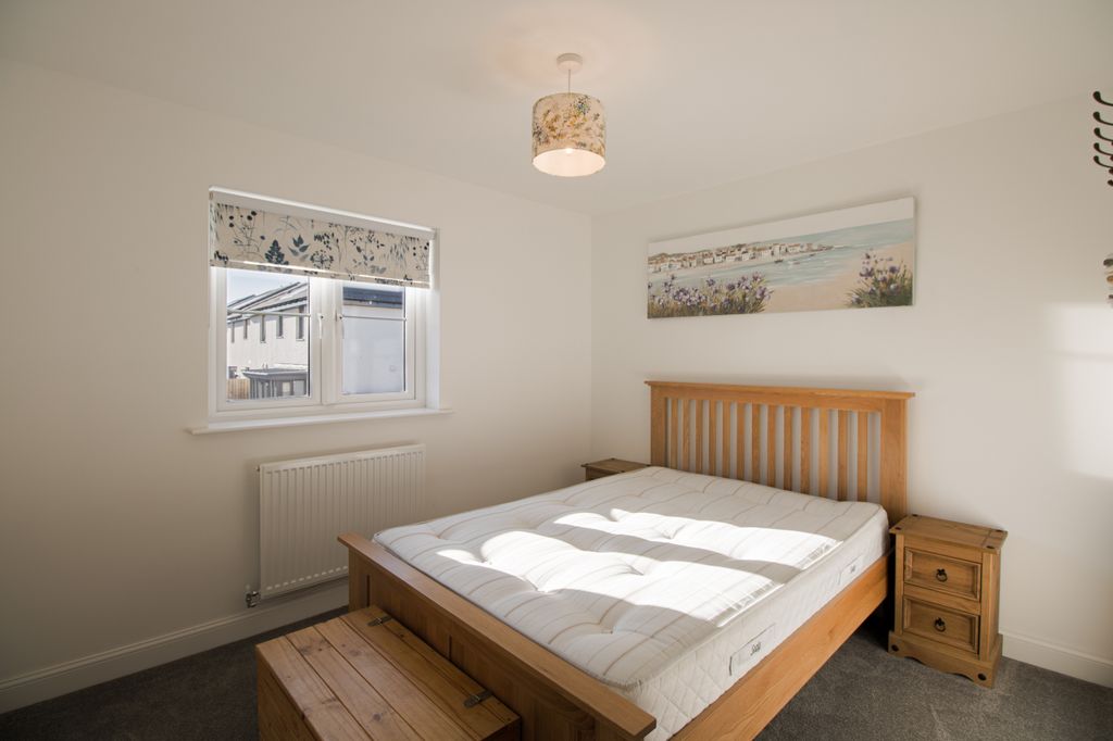 Property photo 3 of 14 Bedroom1