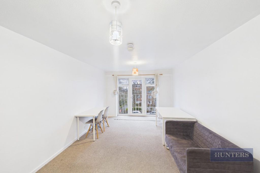 Property photo 3 of 12 Cam05152G0-Pr0400-Still009.Jpg