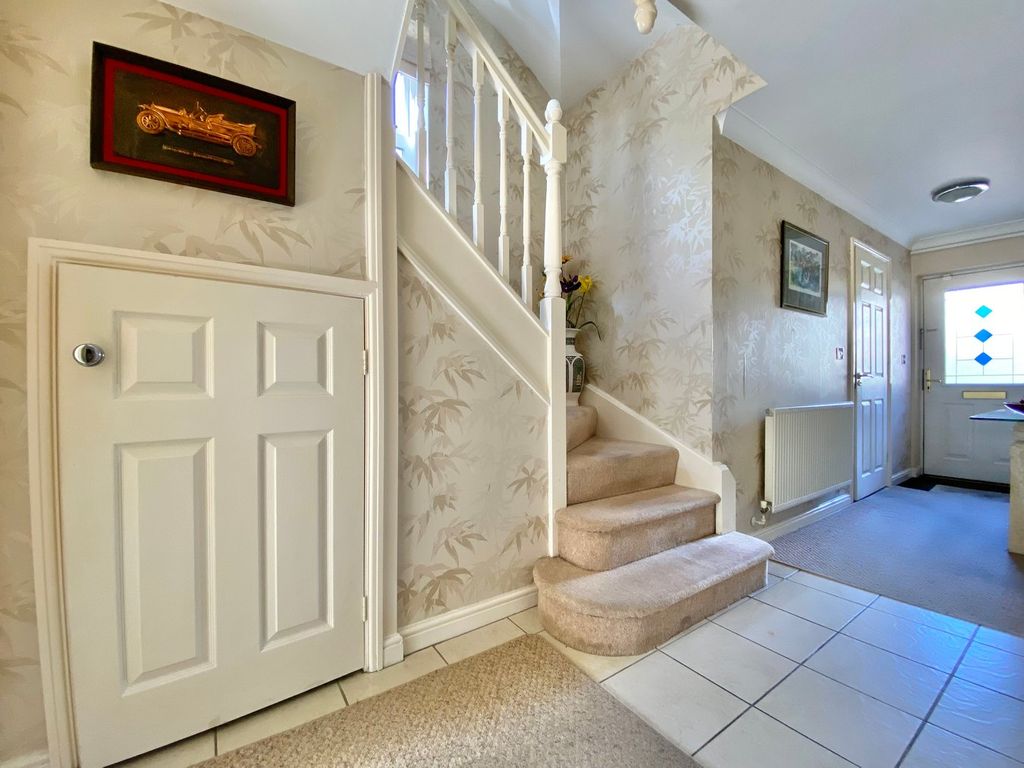 Property photo 3 of 21