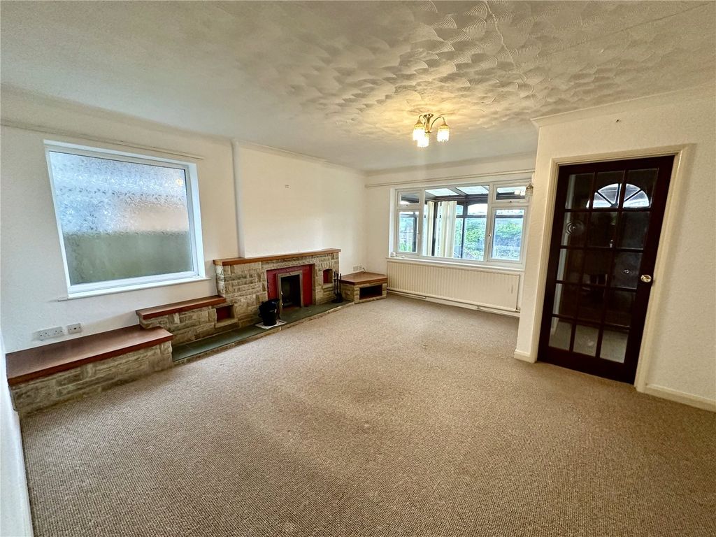 Property photo 2 of 8 Picture No. 03