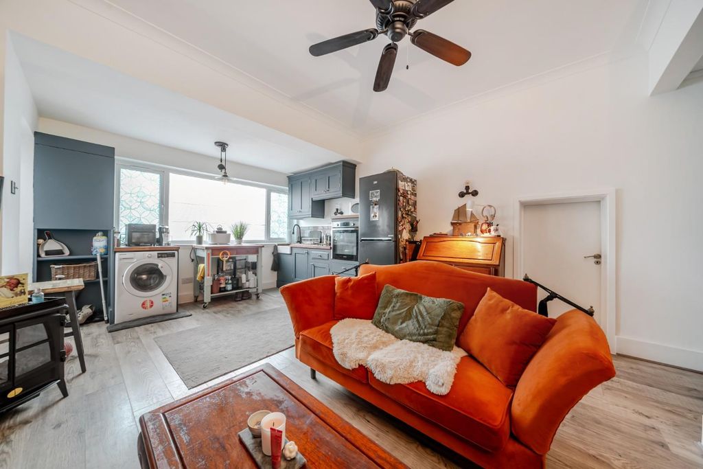 Property photo 1 of 15 1380466-12-6911F84c5A80A.Jpg