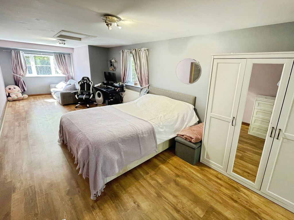 Additional image 7 of 6 bed detached house for saleLlys Eglwys, Bridgend CF31