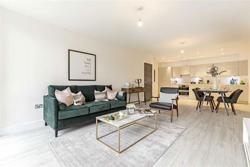 Property photo 2 of 8