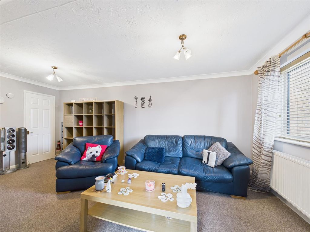 Property photo 3 of 10 Cam02435G0-Pr0076-Still018.Jpg