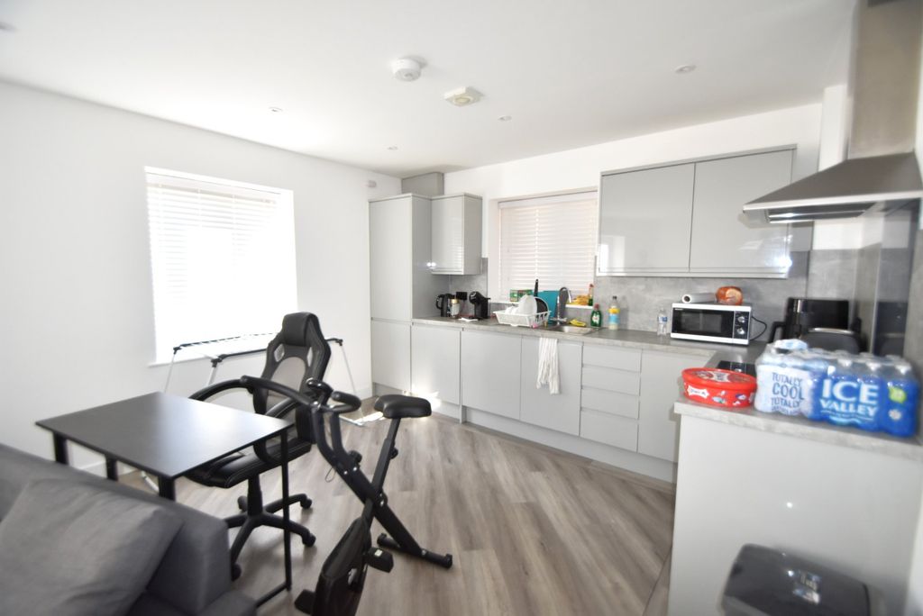 Property photo 2 of 6 Picture No. 03