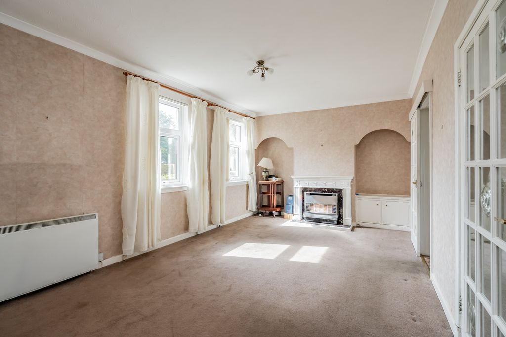 Property photo 2 of 18 Property Image 2