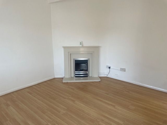 Property photo 2 of 11 Img_0085