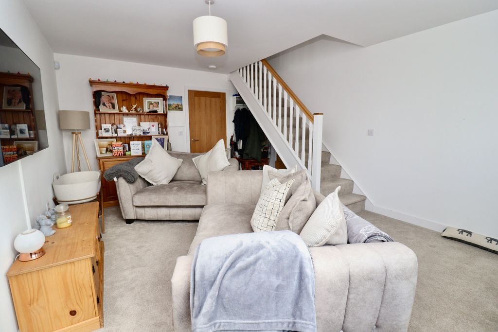 Property photo 3 of 17 Img_6822
