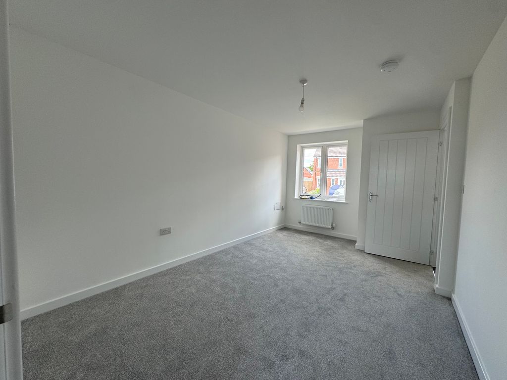 Property photo 3 of 7 Image