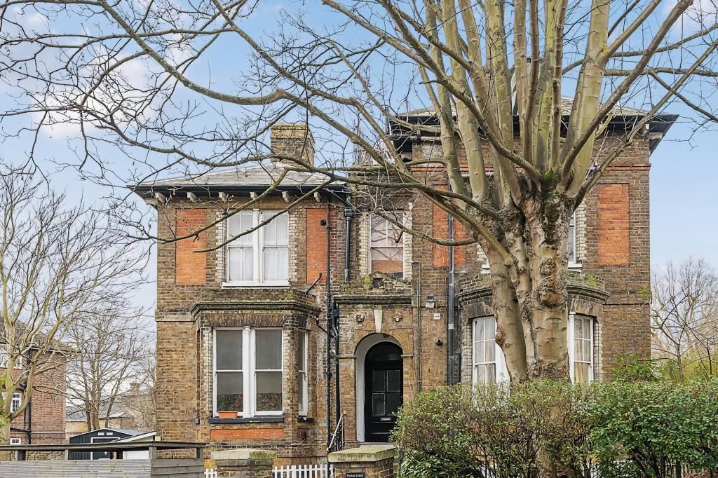Property photo 1 of 16 External View