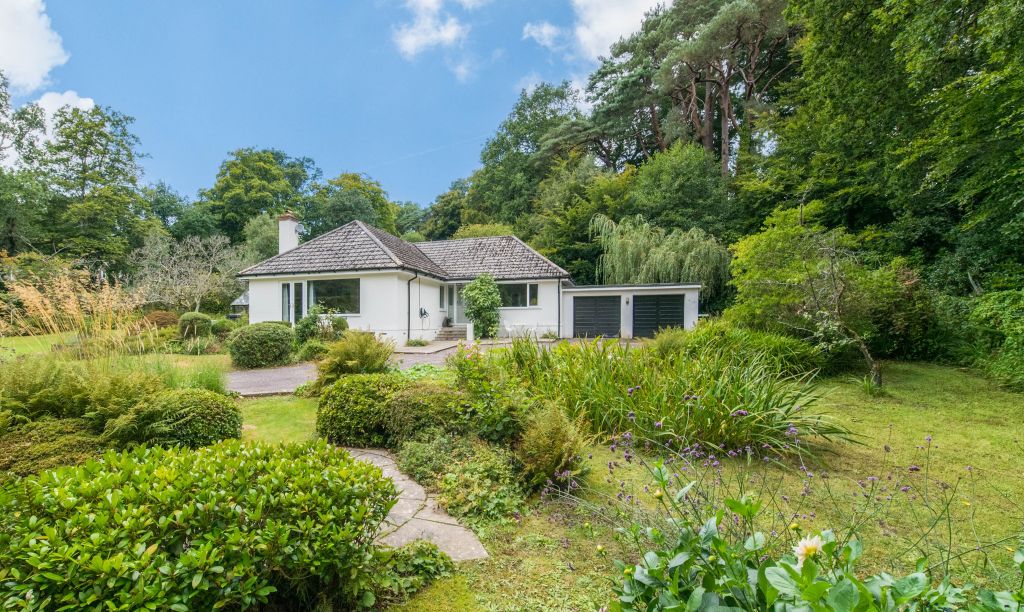 Property photo 1 of 27