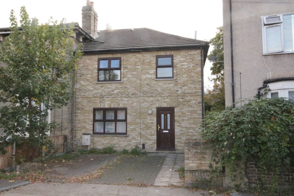 Property photo 1 of 7 One Bedroom Garden Flat