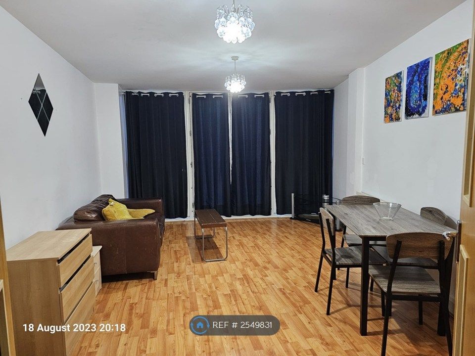 Property photo 3 of 10 Lounge/Diner