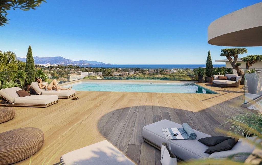 Property photo 1 of 8 Pines, Sea Air And A South‑West Balcony — 2 Bedrooms On The Heights Of Antibes