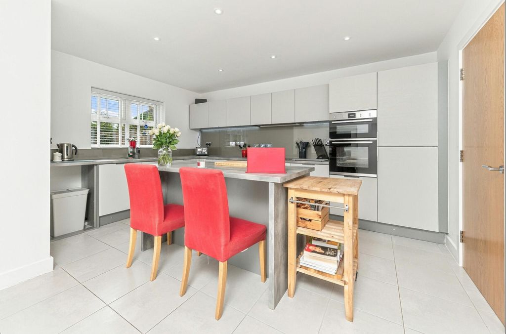 Property photo 3 of 41 Kitchen/Diner