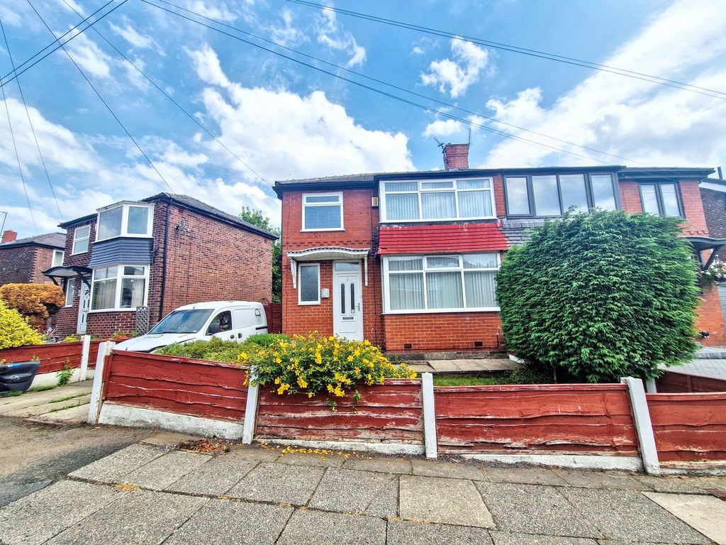 Property photo 1 of 21