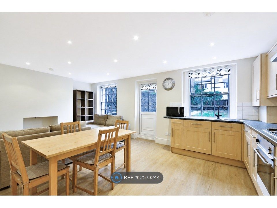 Property photo 2 of 6 Kitchen/Dinner