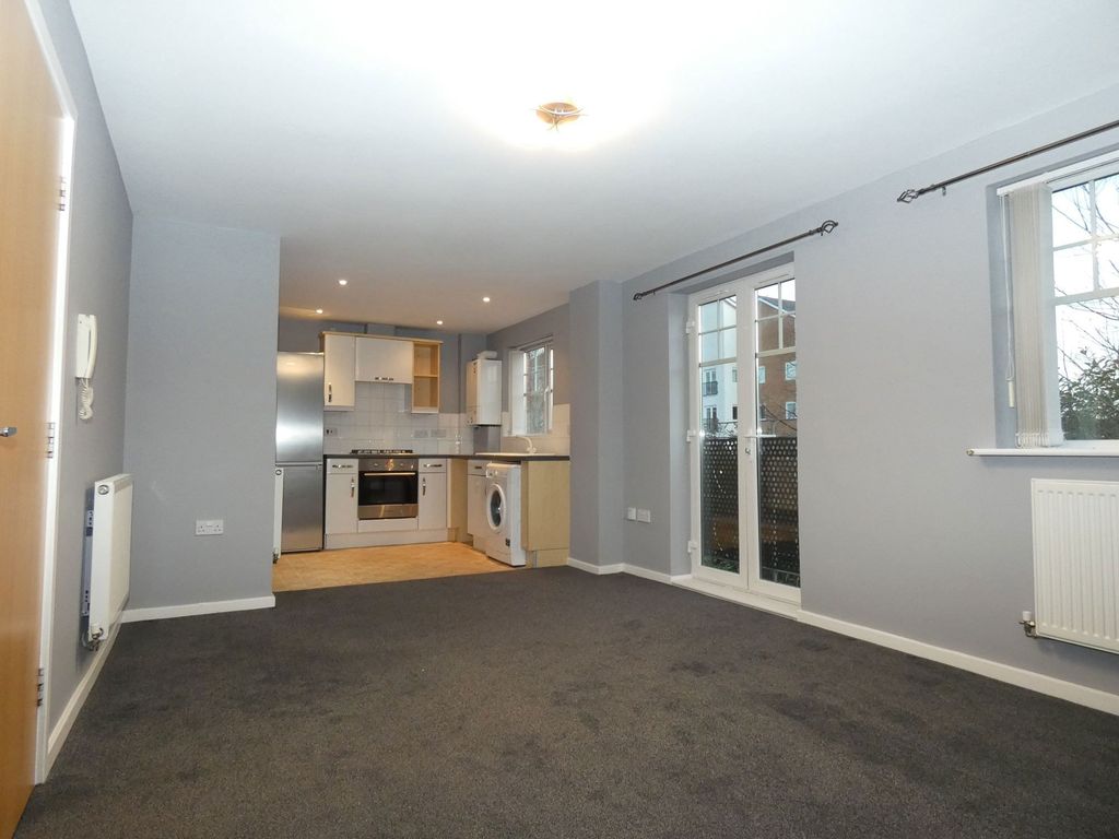 Property photo 3 of 8