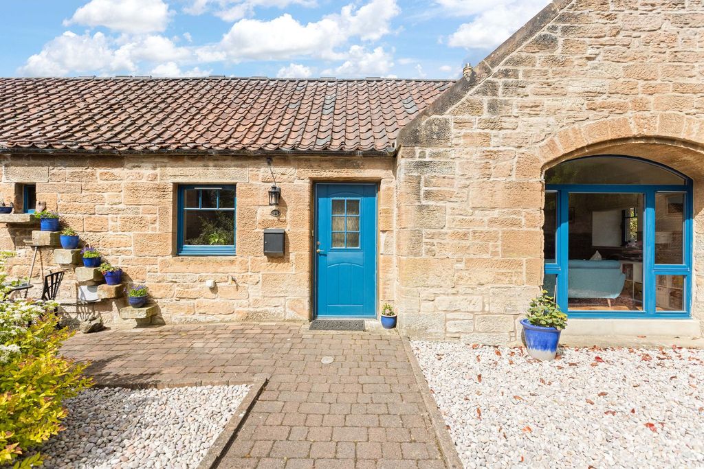 Property photo 1 of 25