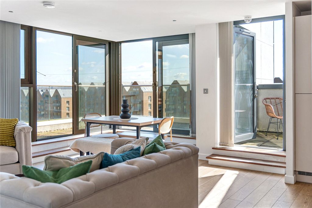 Property photo 3 of 41 Picture No. 60