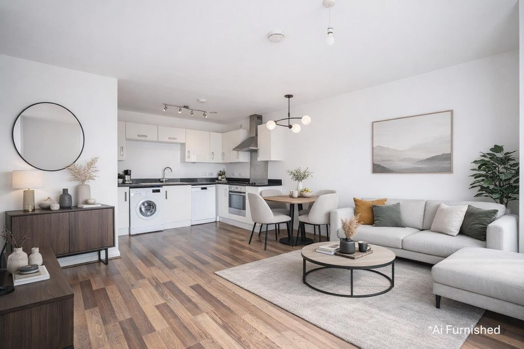 Property photo 2 of 13 Liivng Room