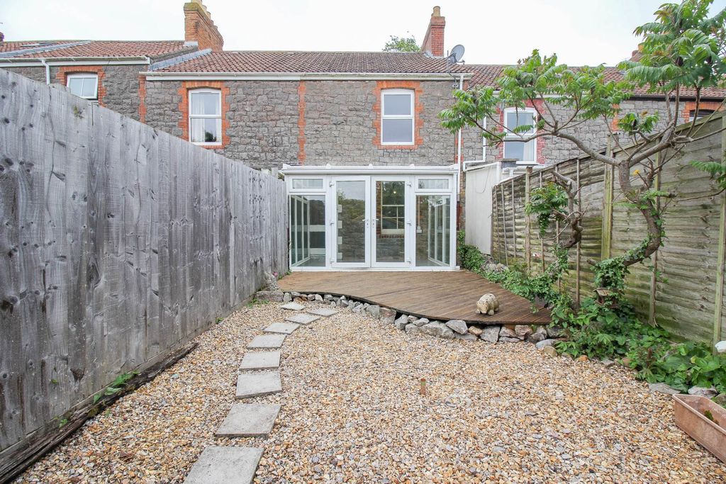 Property photo 1 of 23