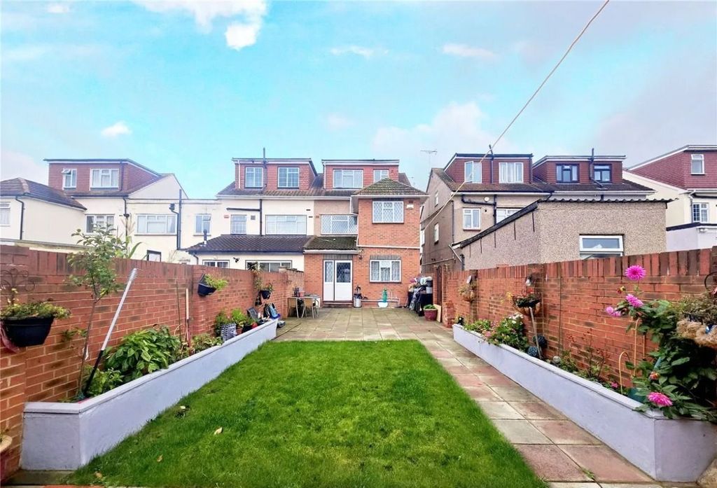 Additional image 21 of 5 bed semi-detached house for saleGledwood Gardens, Hayes UB4
