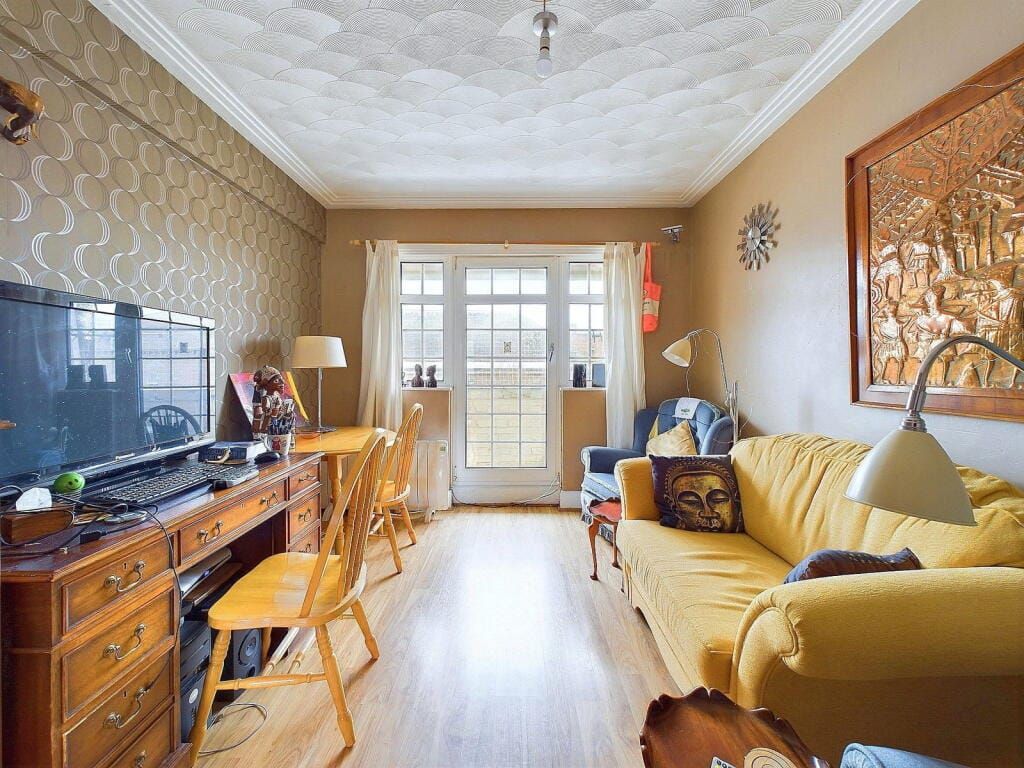 Property photo 3 of 7