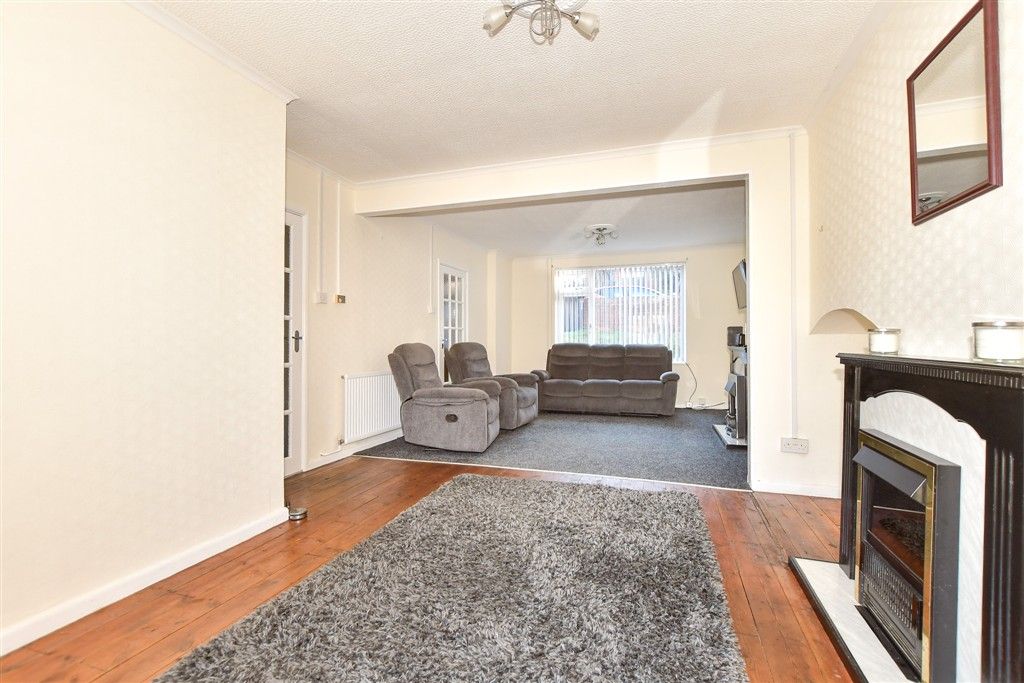 Property photo 2 of 16 Dining Area