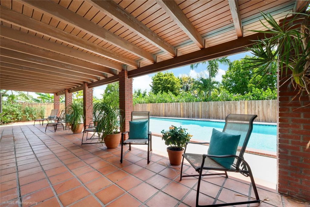Property photo 3 of 21 <Alttext/>