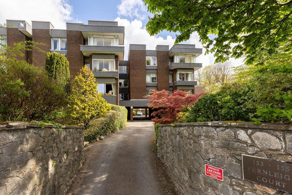 Property photo 2 of 25 Flat 10 Farnleigh Court, Bs6-28.Jpg