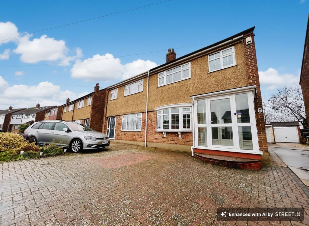 Property photo 1 of 16 External