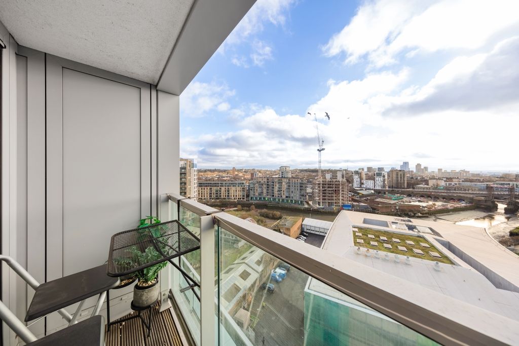 Property photo 1 of 17 094A1157