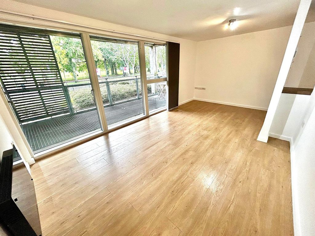 Property photo 3 of 13 Living Room
