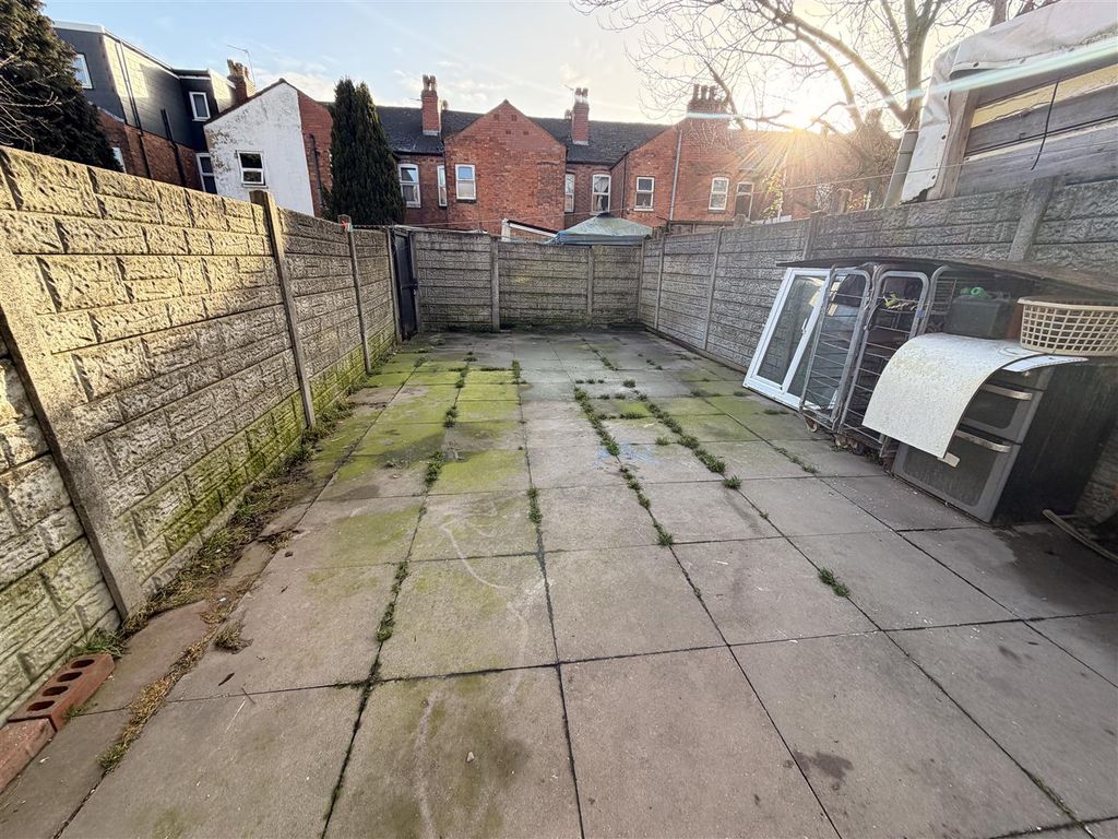 Property photo 2 of 9 Back.Jpg