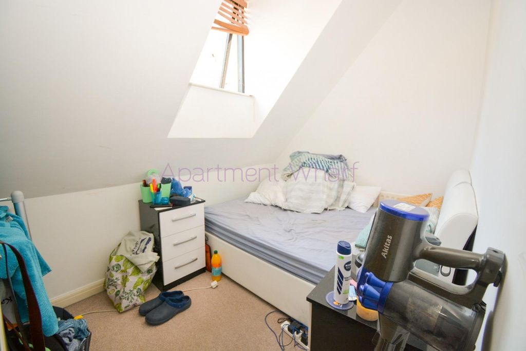 Property photo 3 of 8