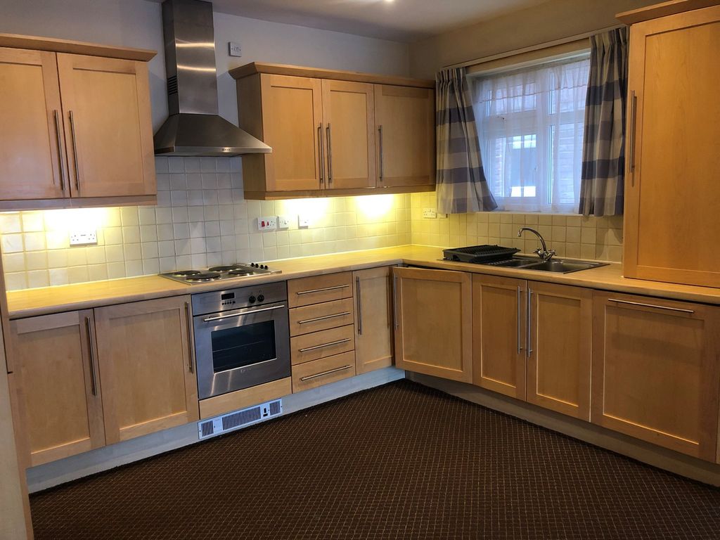 Property photo 3 of 14